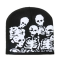 Schwarze Strickmütze mit weißem Totenkopfmuster für trendigen Streetwear-Look - M (56-58cm) / Schwarz