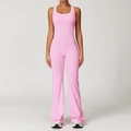 Rosa Yoga-Jumpsuit mit weißem Rand und Schlaghose für modische Fitness-Outfits - Kirschblütenrosa