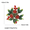 Elegante broche de rosa con cristales rojos y esmalte verde, mide 4,8x4,6cm - Rojo
