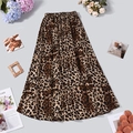 Detailansicht eines langen Leopard-Rocks mit elastischem hohem Bund und weichem Stoff - S / Leopardenmuster