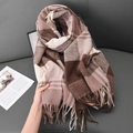 Écharpe douce en faux cachemire avec motif à carreaux marron café classique et franges - 67-180CM / Beige Café