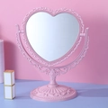 Miroir de maquillage rose en forme de cœur avec sculptures rococo et support rotatif - Coeur Rose