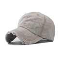 Primer plano de gorra de béisbol de mezclilla lavada beige con visera con efecto roto - Ajustable / Denim Beige
