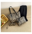 Dreiteiliges Taschen-Set mit Leopardenmuster bestehend aus Shopper, Umhängetasche und Etui - Leopard Braun