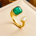 Anillo abierto vintage de acero inoxidable chapado en oro 18k con gemas verde y blanca - Estilo de Piedra Blanca Ovalada Verde Talla Esmeralda (R531) / Abierto Ajustable
