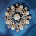 Vintage gold brooch with faux pearls and crystals on navy blue satin fabric - Pearl Zirconia Flower Brooch