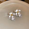 Minimalist matte silver flower stud earrings with contrasting gold center petals - 36# 925 Sterling Silver Earring Post - Silver Flower Contrast Style