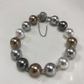 Morandi pearl bracelet with multi-color beads, pave crystal clasp and safety chain - 17.5cm / Tahitian Coffee