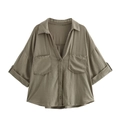 Chemisette vert olive avec col à revers et deux grandes poches sur la poitrine - XS / Khaki Foncé