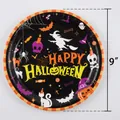 Dettaglio di piatto di carta Halloween da 9 pollici con motivi di strega e zucca - Piatti di Carta da 9 Pollici (24 Pezzi)
