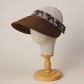 Brauner Stroh-Sonnenhut mit Blumenstickerei und breiter Krempe für UV-Schutz - M (56-58cm) / Kaffee (Rosenstickerei)