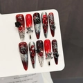 Gothic Kunstnägel in Rot und Schwarz mit Totenkopf, Rosen und 3D-Spinnennetz-Design - Groß (L) / Blutskelett Schwarze Rose