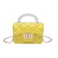 Mini yellow jelly handbag with diamond lattice pattern and white pearl handle - Yellow