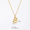 Collana con ciondolo lettera B placcata oro 18K con finitura effetto bambù - Lettera B (YYN023290-B)
