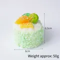 Modelo de tarta de mousse verde con fruta y nata, dimensiones 6,5 cm por 6 cm - Verde - Pastel de Mousse (Redondo)