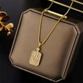 Luxuriöse Gold-Titan-Halskette mit HW-Buchstaben-Anhänger und Mikro-Diamantbesatz - Gold