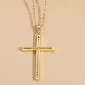 Dettaglio della collana con croce in zircone placcata oro 14K con catena sottile e fiocco - Croce (XL2125)
