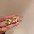 19# 925 Sterling Silver Earring Post - Golden Twisted Geometric