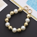 Short handle strap with alternating gold beads and white faux pearls with spring clasps - 18mm Gilded Pearl Hand Chain (7 Gold) (K428)