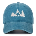 Berretto da baseball in denim blu lavato con ricamo Bigfoot bianco e alberi di pino - Taglia unica / Blu lago