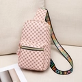 Rosa gepunktete Brusttasche für Damen mit breitem Schultergurt und LOVE-Muster - Rosa