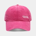 Dettaglio del ricamo nana su cappellino da baseball in cotone lavato rosso rosa vintage - Regolabile / Rosa Rosso