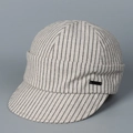 Gorra clásica beige de rayas verticales con visera corta y etiqueta de marca lateral - M(56-58cm) / Beige