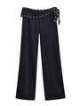 Detail van zwarte flared broek met hoge taille, zilveren klinknagels en vetersluiting - XS / Zwart