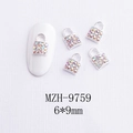 Détail de breloques à ongles cadenas cœur 6x9mm avec strass arc-en-ciel sur faux ongles - Style Serrure Strass Aurora Argent (MZH-9759)