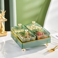 Grüner lichtdurchlässiger 4-Gitter-Snack-Teller mit vertikalen Rippen und Kristallknöpfen - 4-Gitter-Set mit Deckel / Quadratisches Set Grün