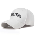 Berretto da baseball bianco in cotone con ricamo BASKETBALL e visiera consumata - Regolabile / Bianco