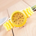 Orologio al quarzo Geneva con cinturino in silicone giallo brillante e quadrante tondo - Giallo