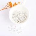 Perles d'espacement carrées argentées avec finition métallique pour la création de bijoux - 2.5mm / Argenté