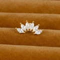 Elegant gold fan-shaped earring featuring five marquise-cut clear zircon stones - Gold (Fan Radiating Style Y20412-18)