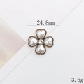 Close-up of pearl clover charm with rhinestone and 24.8mm diameter for DIY fashion items - D1731 Heart Clover