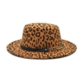 Dettaglio cappello in lana maculato con catena dorata decorativa su fascia nera elegante - M(56-58cm) / Cachi
