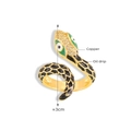 Anillo de serpiente dorado con patrón de escamas de esmalte y detalles de ojos verdes - Talla Única/Talla 7 / Dorado Negro