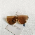 Fashionable oversized amber frames with brown lenses and retro bridge design - Champagne