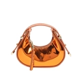 Bolso de mano naranja metalizado en forma de medialuna de charol brillante - Naranja