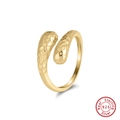 Verstelbare S925 sterling zilveren ring met hamerslag textuur in goudkleur en vlechtlijnen - 14K goud / Goud