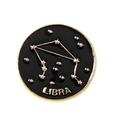 Badge rond en émail constellation Balance doré avec fond noir et lettrage en relief - Balance (XZ6179)