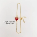 Elegante vergulde verstelbare armband met een prachtige levendige rode hartvormige hanger. - Doornenkroon Hart Stijl (B040) / Goud