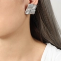 Orecchini quadrati chic in argento e acciaio al titanio con finitura a trama intrecciata - Color Acciaio