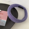 Serre-tête en éponge tricotée violette avec étiquette fait main et texture tissée - Violet