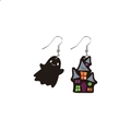 Halloween Acryl-Ohrringe mit schwarzem Gespenst und buntem Spukhaus im asymmetrischen Design - K118 Geist & Schloss