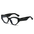 Classic black geometric cat-eye sunglasses with thick frames and wide temples - Black Frame