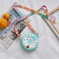 Minztasche aus Silikon für Kinder im Donut-Design mit buntem Regenbogen-Schultergurt - Erdbeer-Donut Blau