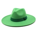 Detail of emerald green wool fedora with 9.5cm wide brim and matching ribbon band - M (56-58cm) / Grass Green