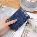 Mini deep blue crocodile pattern card holder with zipper closure in PU leather - Blue