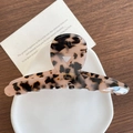 Pink leopard acetate shark hair claw clip with golden label and triangular cutout design - 5-Tortoiseshell
